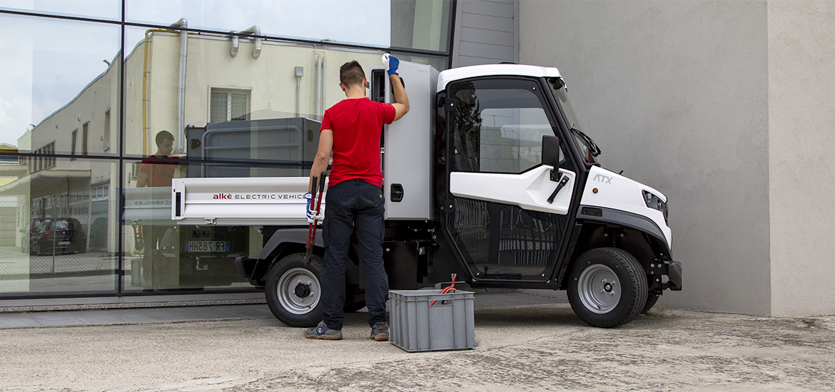 Alke' electric vehicles with rear cab box Alke' electric vehicles with rear cab box