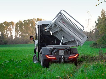 Three axis tipping